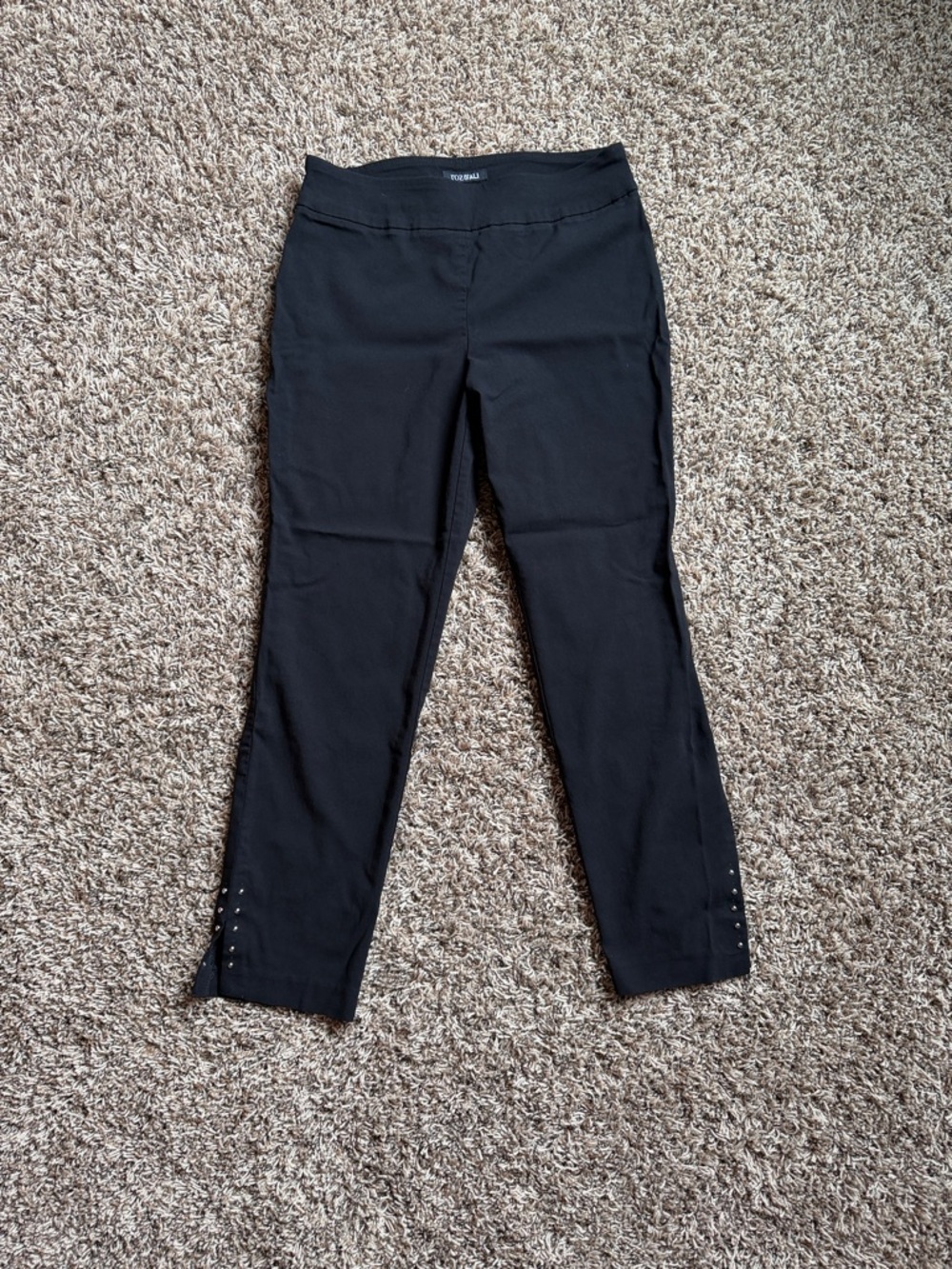 Roz & Ali Black Cropped Ankle Pants with Stud Detail